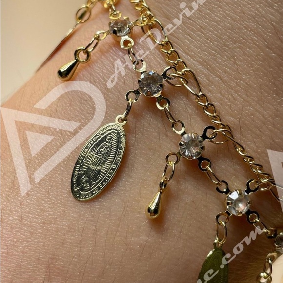 Virgin Mary Charm Bracelet (gold plated) - Picture 4 of 6